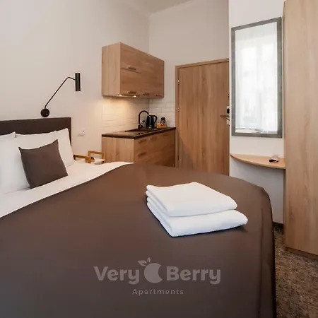 Very Berry - Glogowska 39-5 - Targowe, Self Check In 24h Poznan