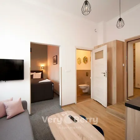 Apartment Very Berry - Glogowska 39-5 - Targowe, Self Check In 24h *