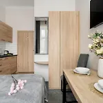 Elegant Very Berry In By Renters