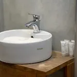 Elegant Very Berry In By Renters Apartamento *