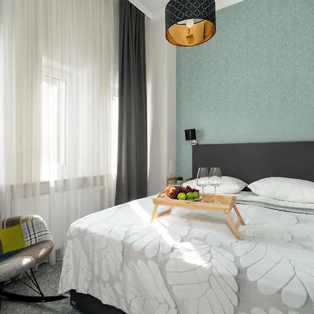 Very Berry - Glogowska 39-5 - Targowe, Self Check In 24h * بوزنان