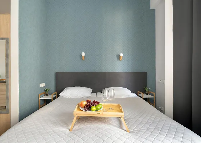 Apartment Elegant Very Berry In By Renters