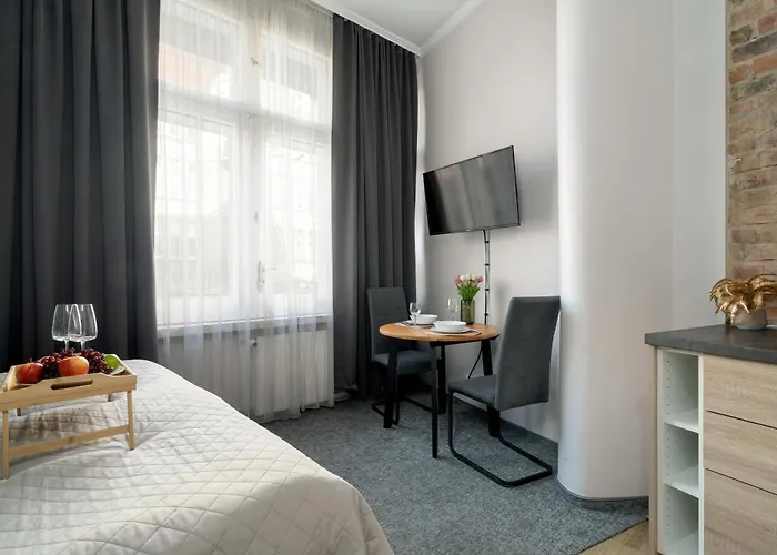 Apartment Elegant Very Berry In By Renters Poznan